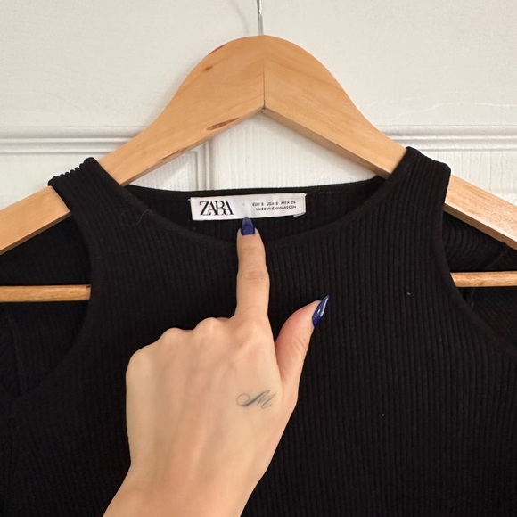 Cut out long sleeve - Picture 3 of 3